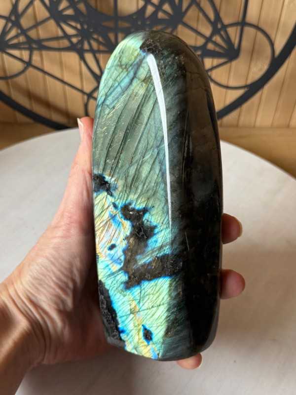 Labradorite (1.09kg)
