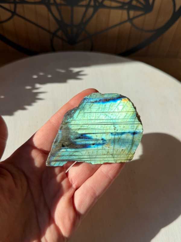 Lot de petites plaques de labradorite (0.29kg)