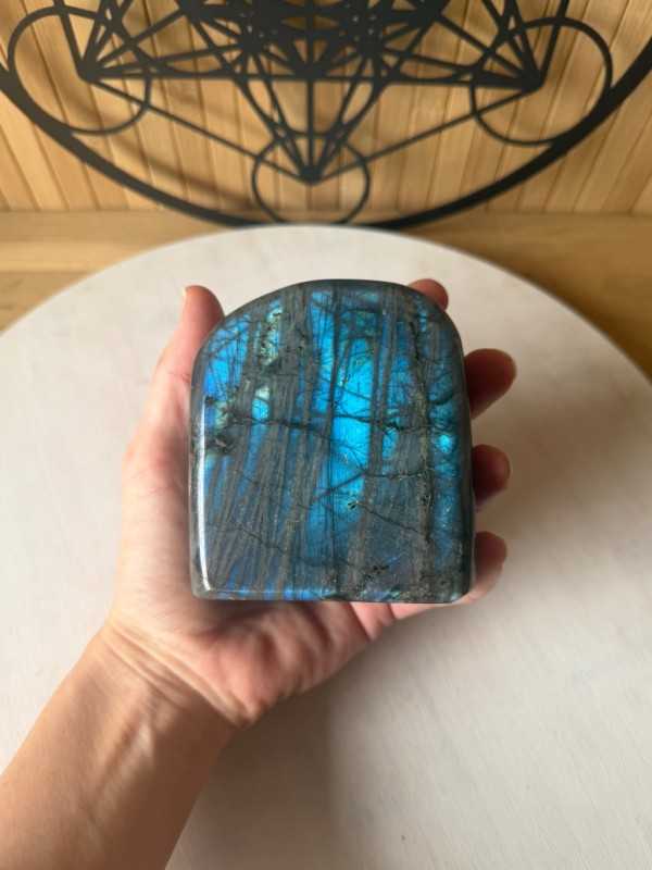 Labradorite (0.725kg)