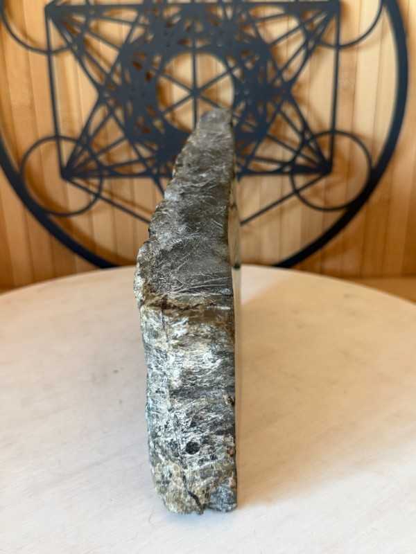 Labradorite (1.575kg)