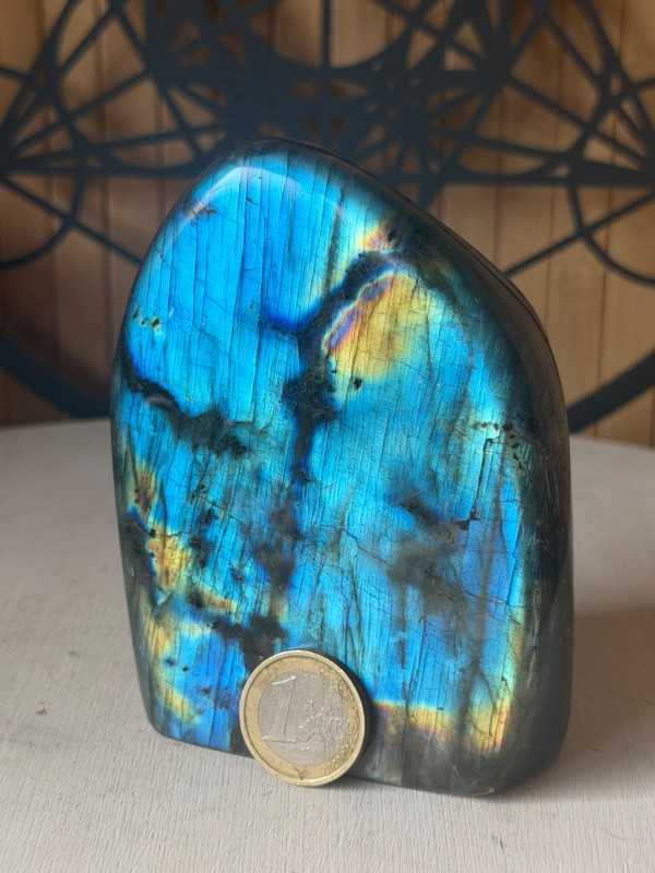 Labradorite (0.698kg)
