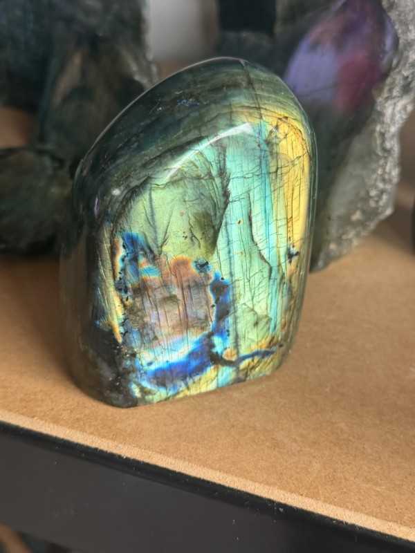 Labradorite (0.698kg)