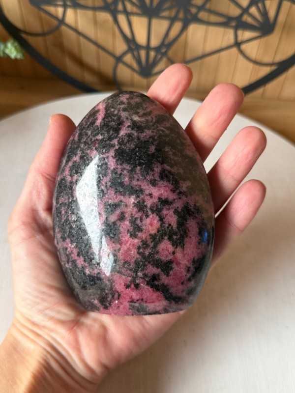 Rhodonite (0.64kg)