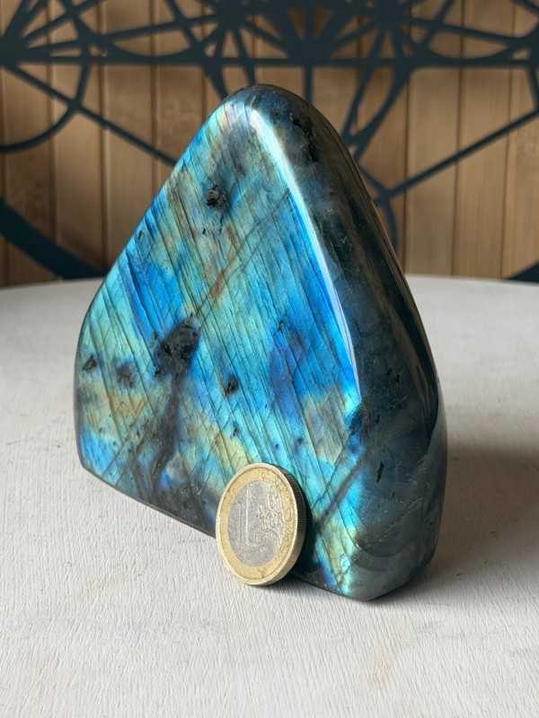 Labradorite (0.565kg)