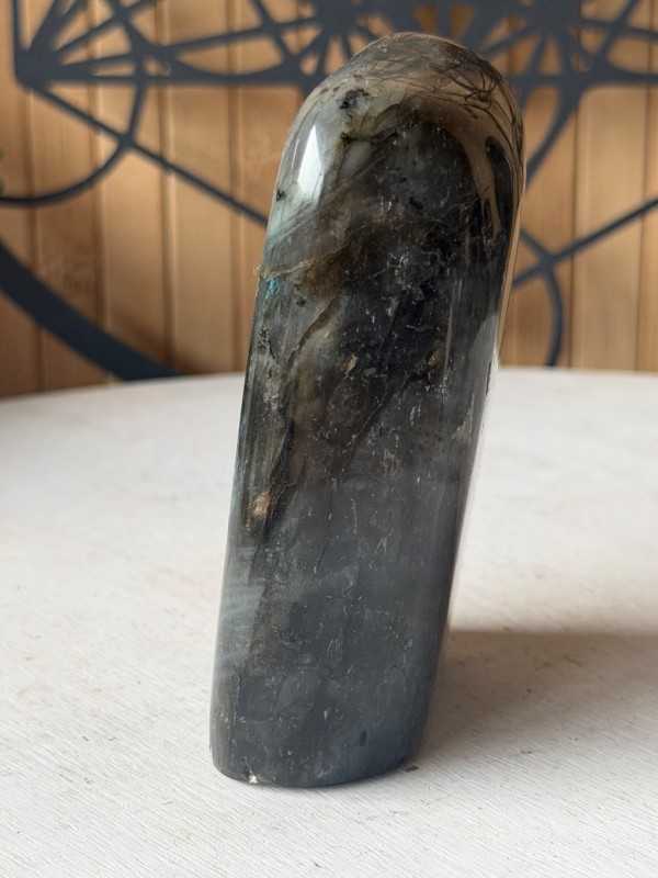 Labradorite (0.384kg)