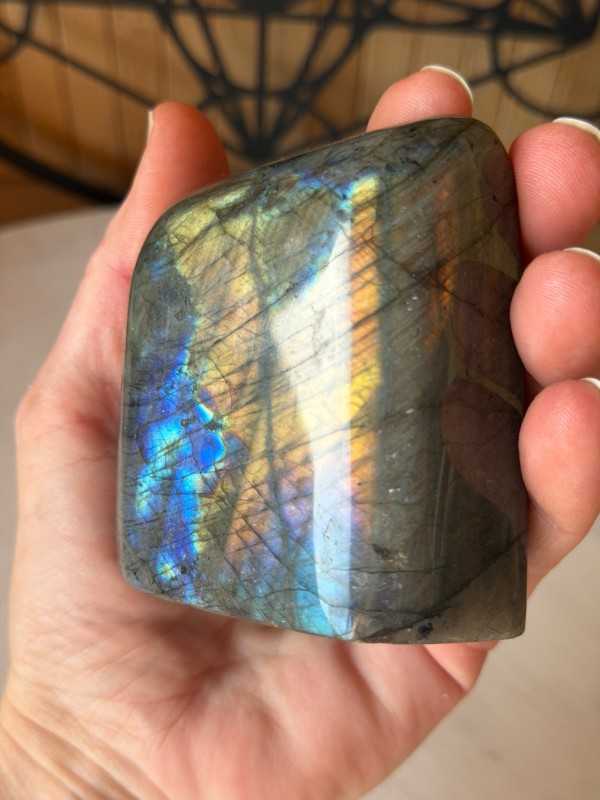 Labradorite (0.398kg)