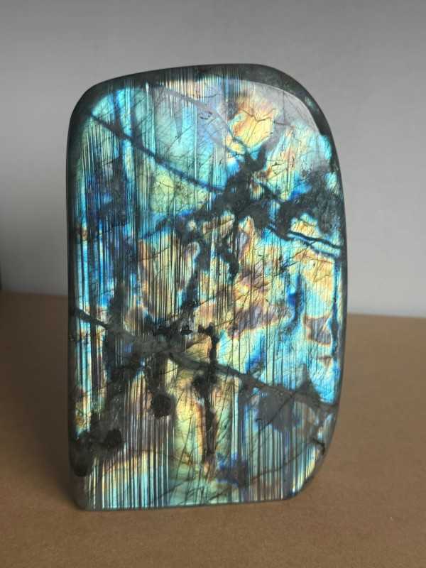 Labradorite (1.785kg)