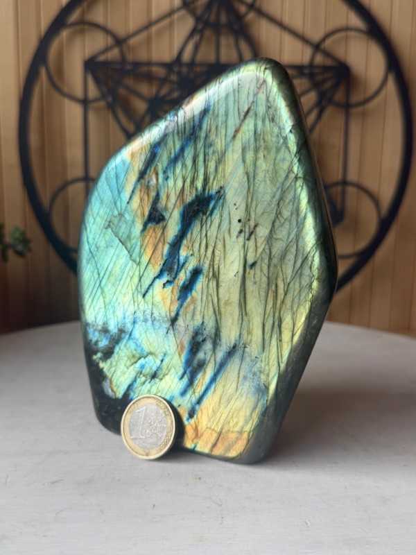 Labradorite (1.215kg)