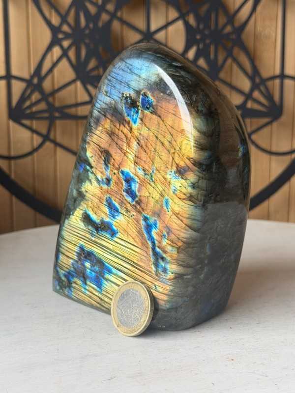 Labradorite (1.02kg)