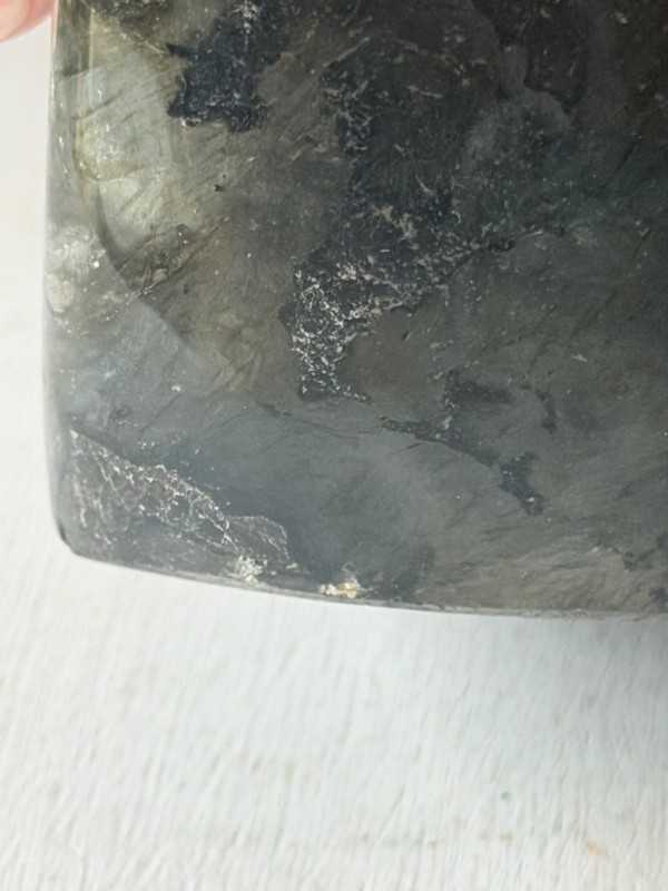 Labradorite (1.235kg)