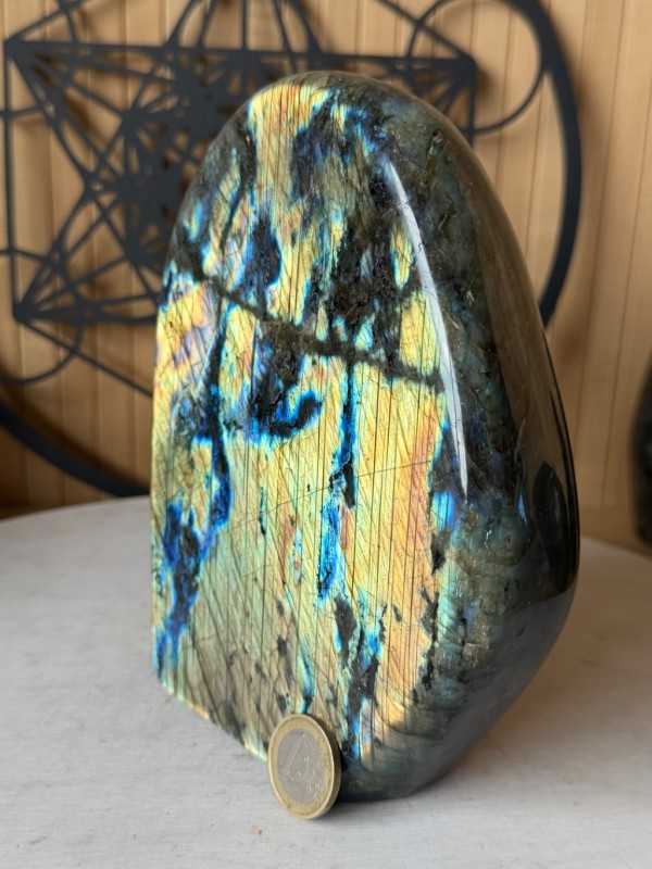 Labradorite (2.02kg)