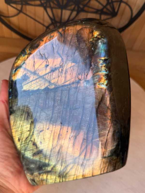 Labradorite (2.8kg)