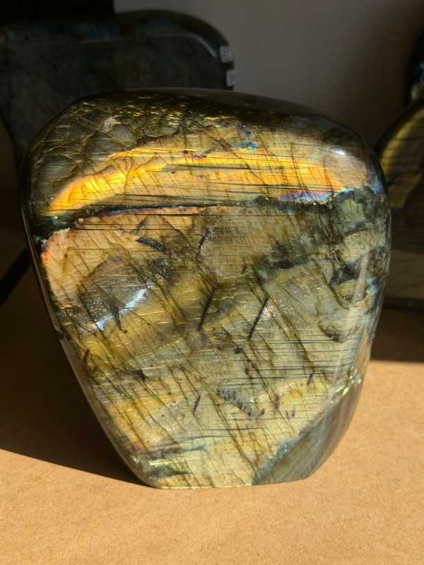 Labradorite (2.8kg)