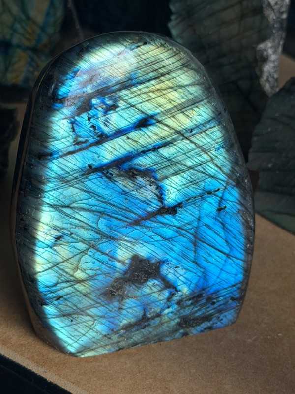 Labradorite (1.045kg)