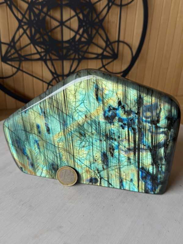 Labradorite (2.285kg)