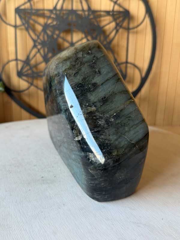 Labradorite (2.285kg)