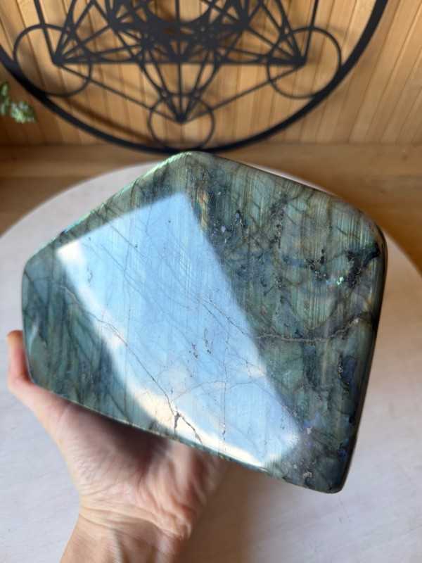 Labradorite (2.285kg)