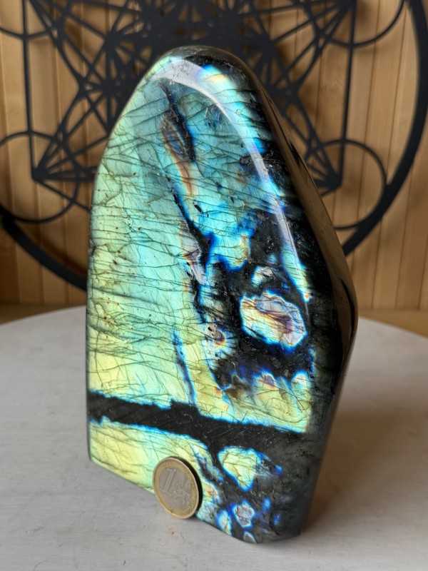 Labradorite (1.735kg)