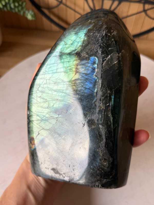 Labradorite (1.735kg)