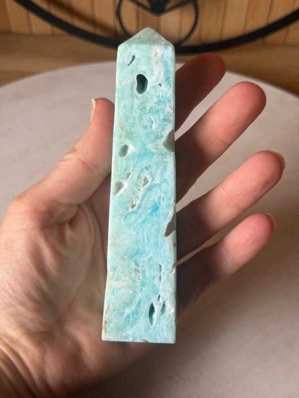 Pointe en aragonite bleue (0.23kg)