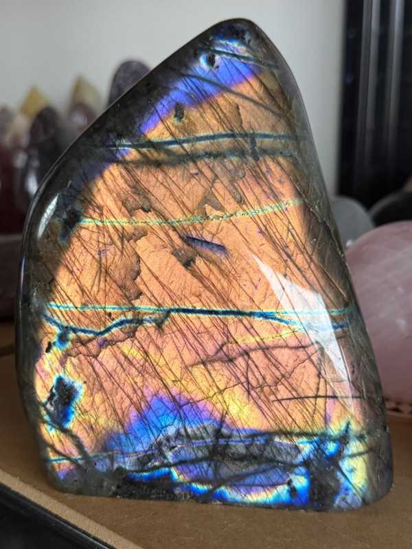 Labradorite (1.475kg)