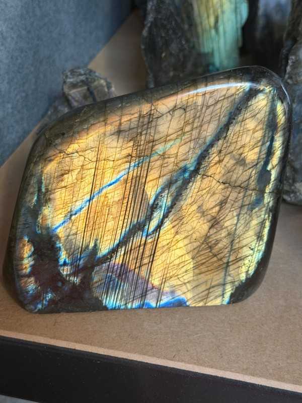 Labradorite (1.62kg)
