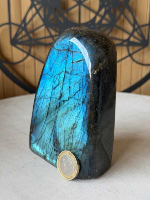 Labradorite (0.885kg)