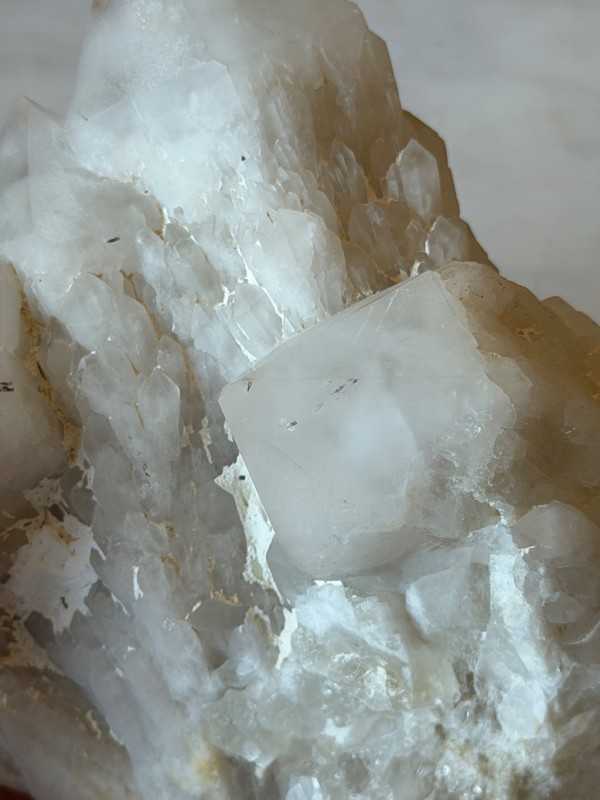 Quartz (1.35kg)