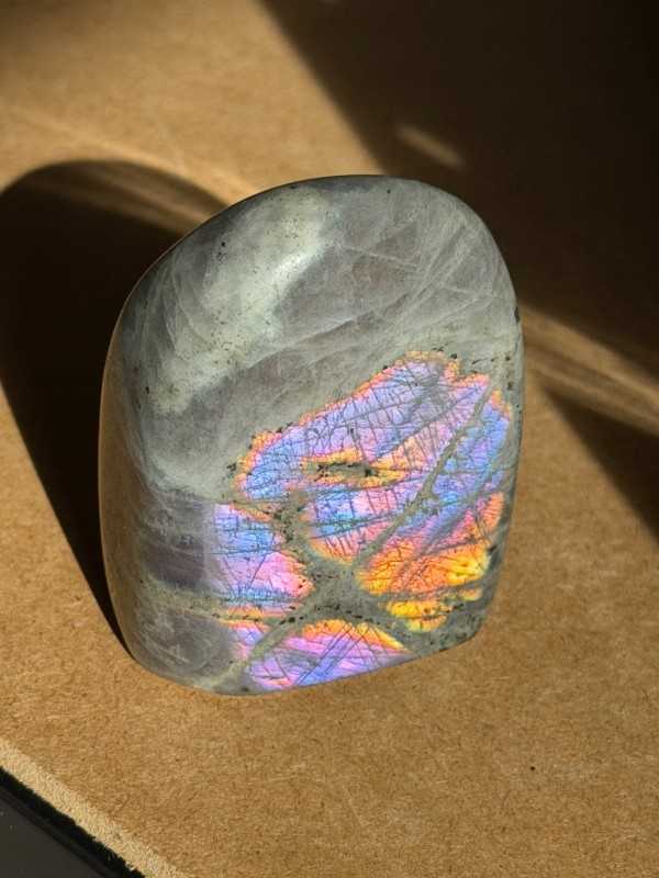 Labradorite (0.14kg)