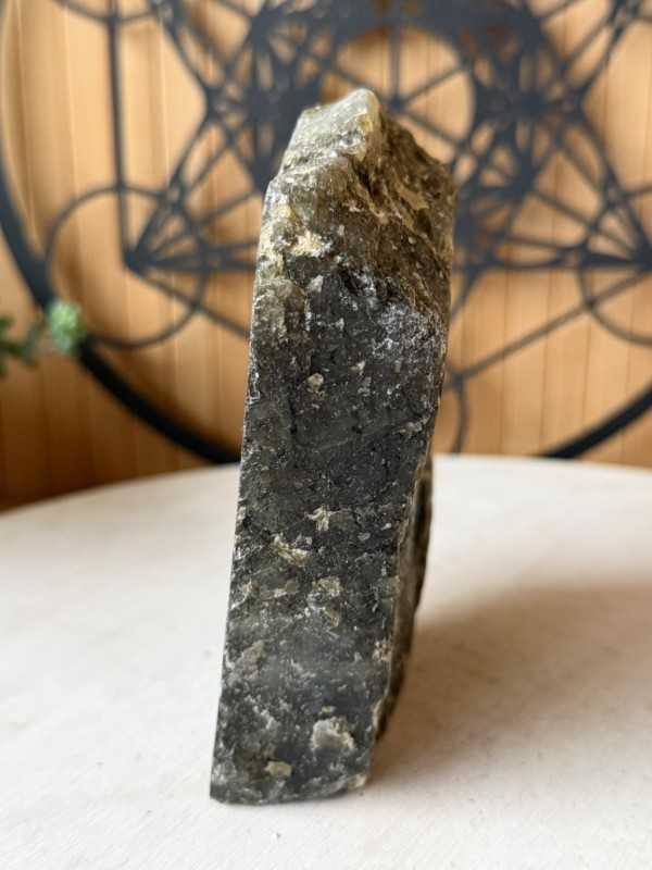 Labradorite (0.775kg)