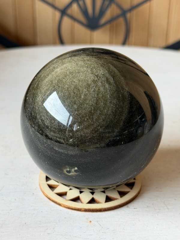 Sphère en obsidienne dorée (0.335kg)