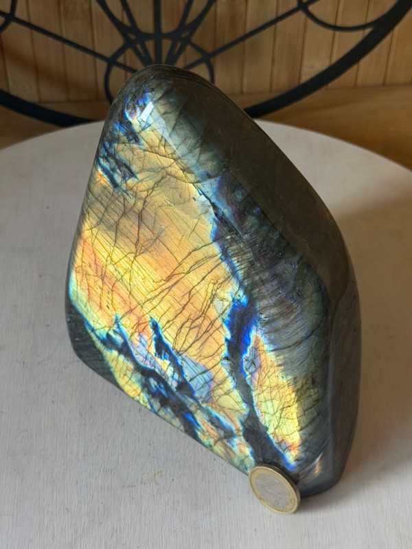 Labradorite (2.1kg)