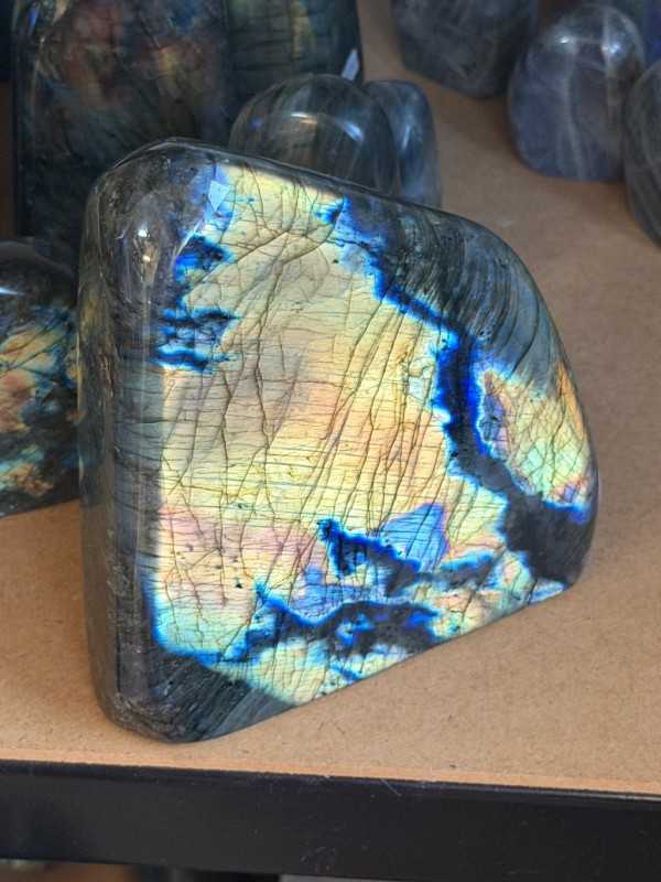 Labradorite (2.1kg)