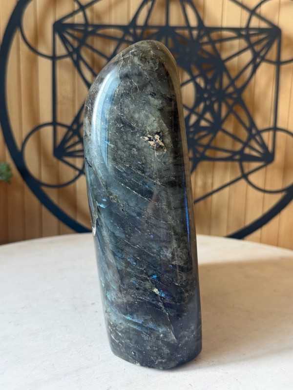 Labradorite (2.1kg)
