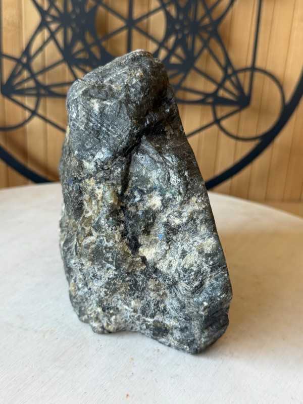 Labradorite (1.885kg)