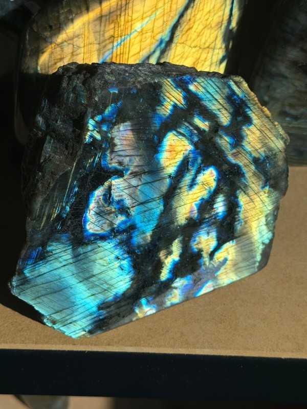 Labradorite (1.885kg)