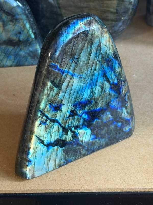 Labradorite (1.085kg)