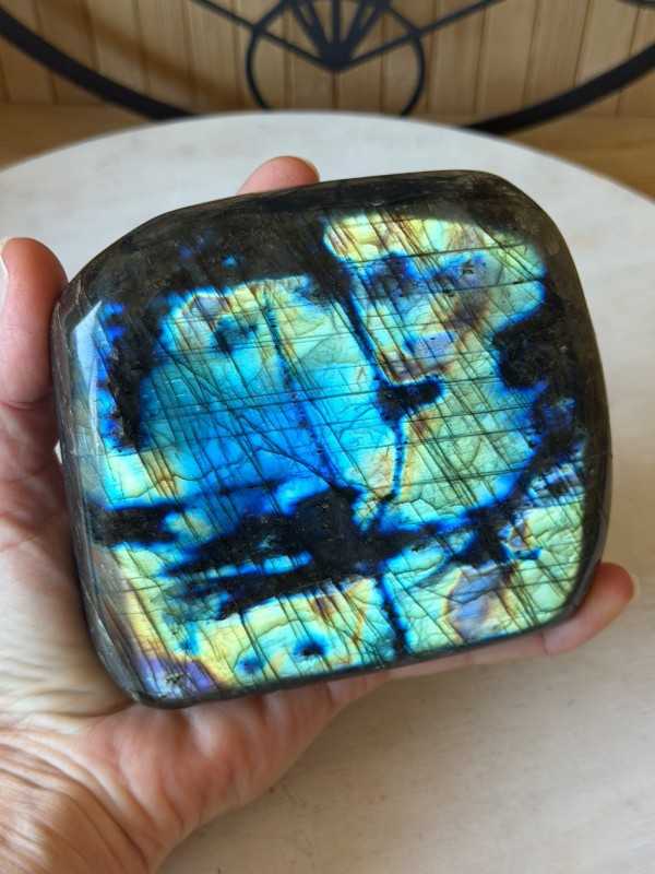 Labradorite (1.035kg)