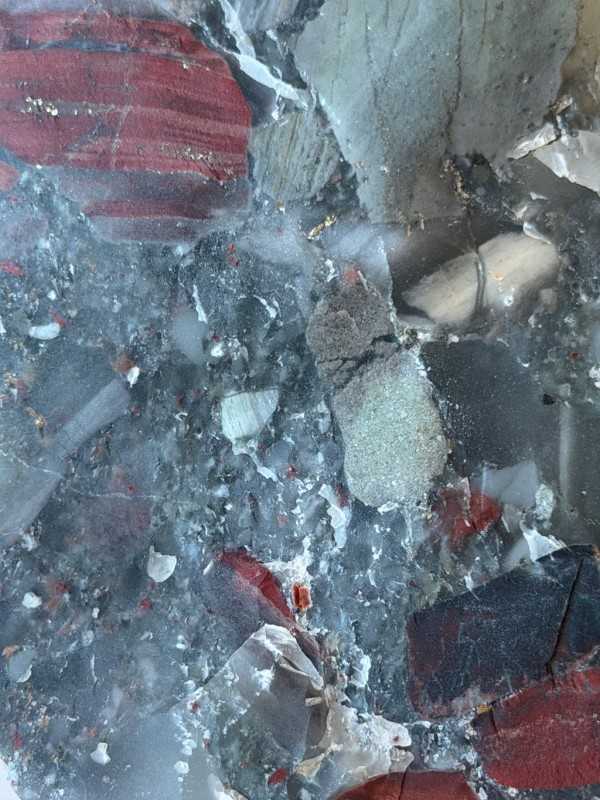 Jaspe héliotrope (1.67kg)