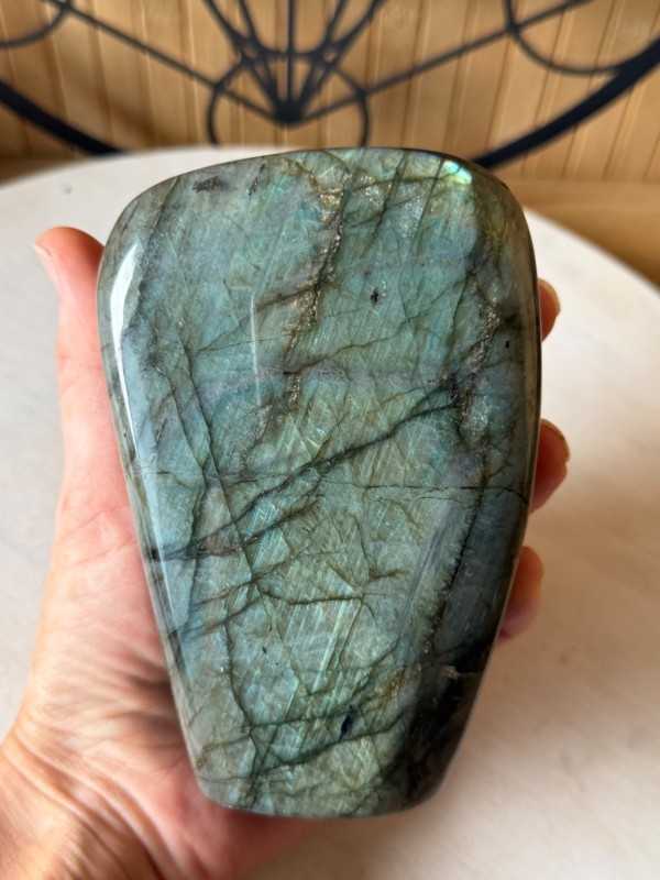 Labradorite (1.05kg)