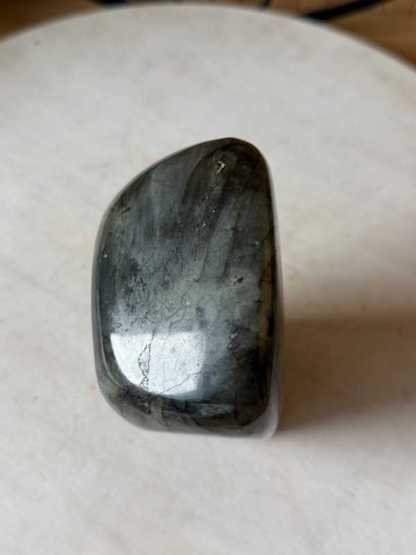 Labradorite (1.05kg)
