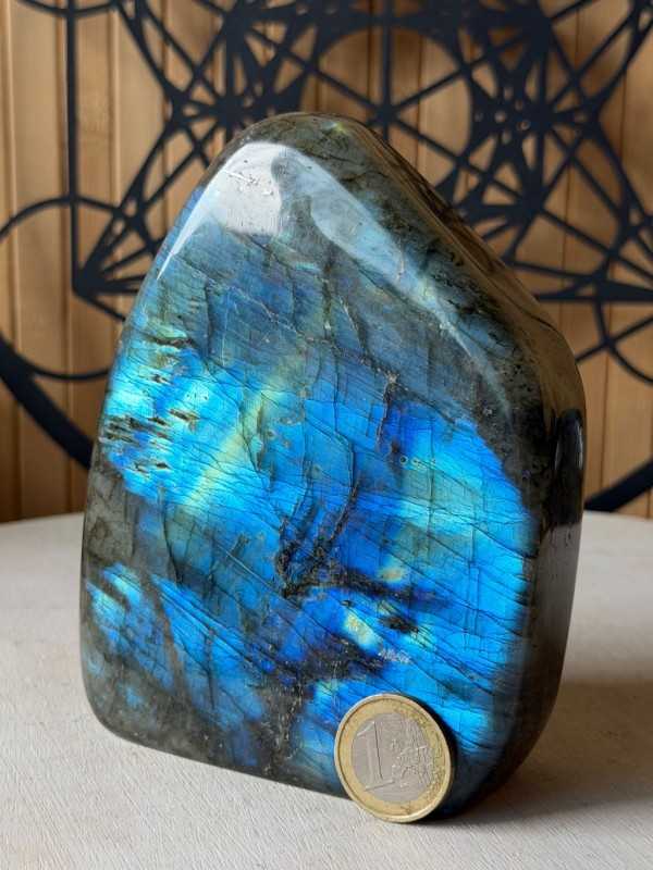 Labradorite (0.925kg)