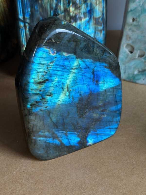 Labradorite (0.925kg)