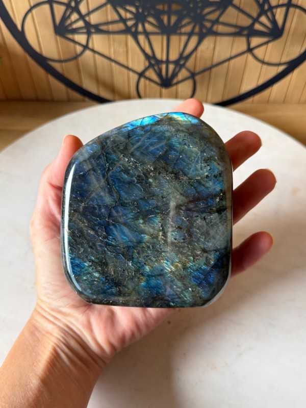 Labradorite (0.835kg)