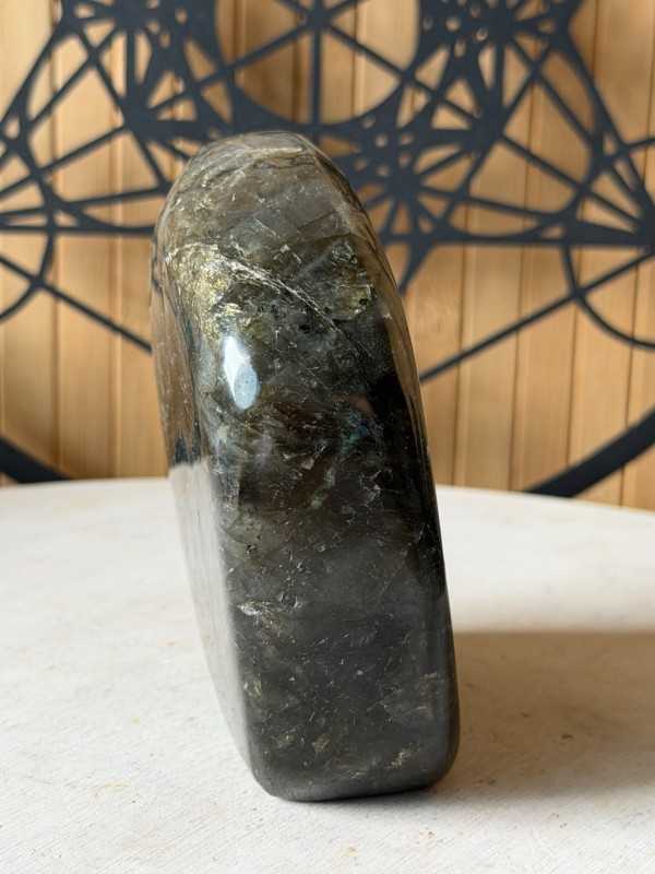 Labradorite (0.835kg)