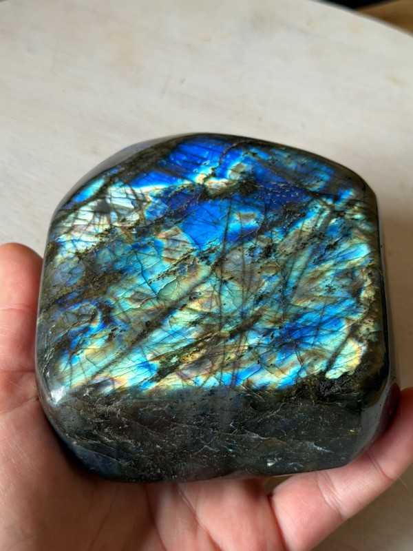 Labradorite (0.835kg)
