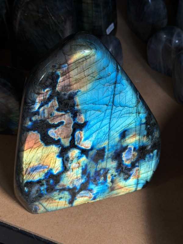 Labradorite (2kg)