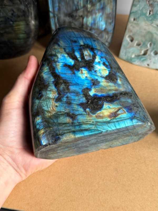 Labradorite (2kg)