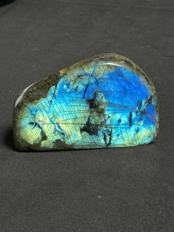 Labradorite (1.255kg)