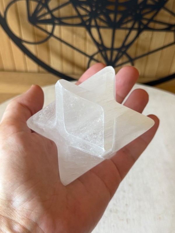 Merkaba en sélénite (0.29kg)